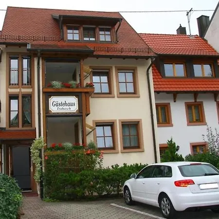 Gaestehaus Trahasch Im Adelshof 3*